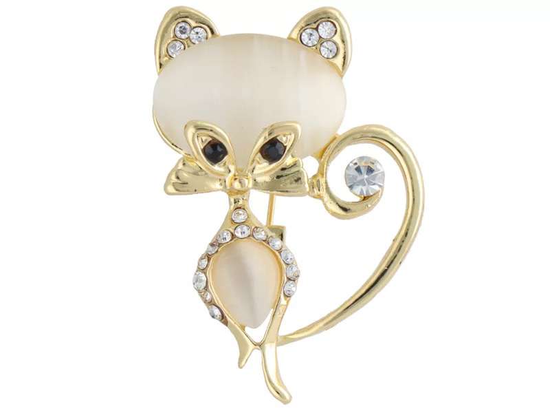 Perłowy kot z cyrkoniami